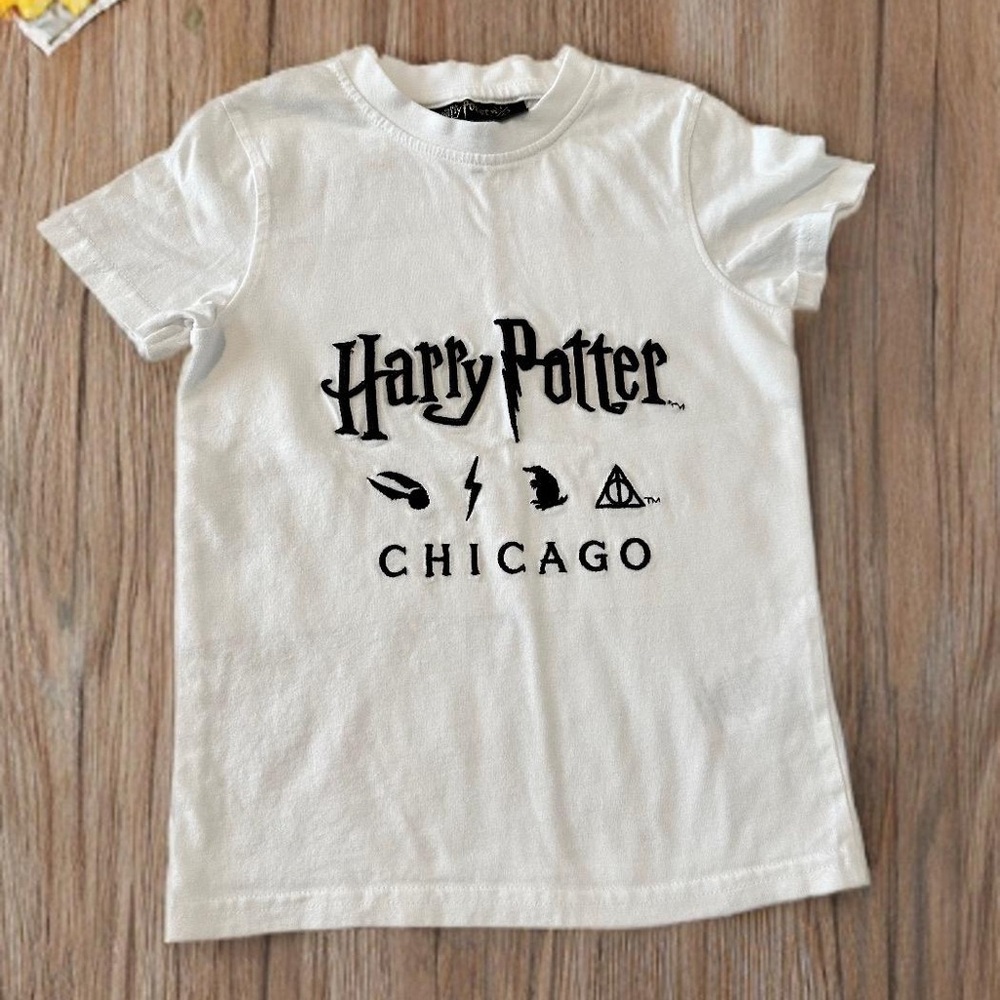 Warner Bros. White Harry Potter Kids Tee. Chicago Limited Edition.